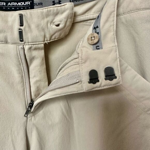 Under Armour khaki performance cropped pants - Picture 8 of 10
